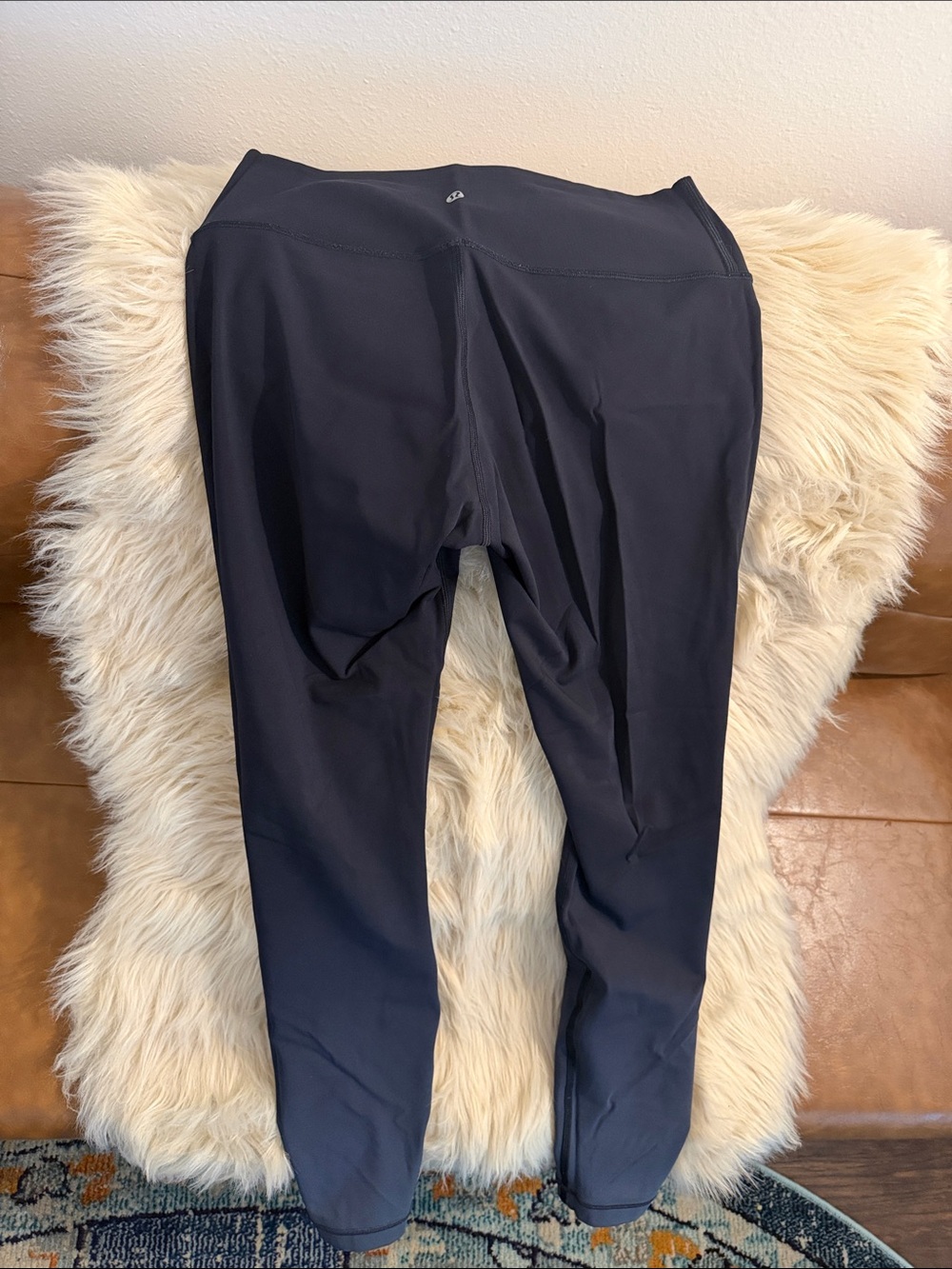 Black ombré Lululemon leggings